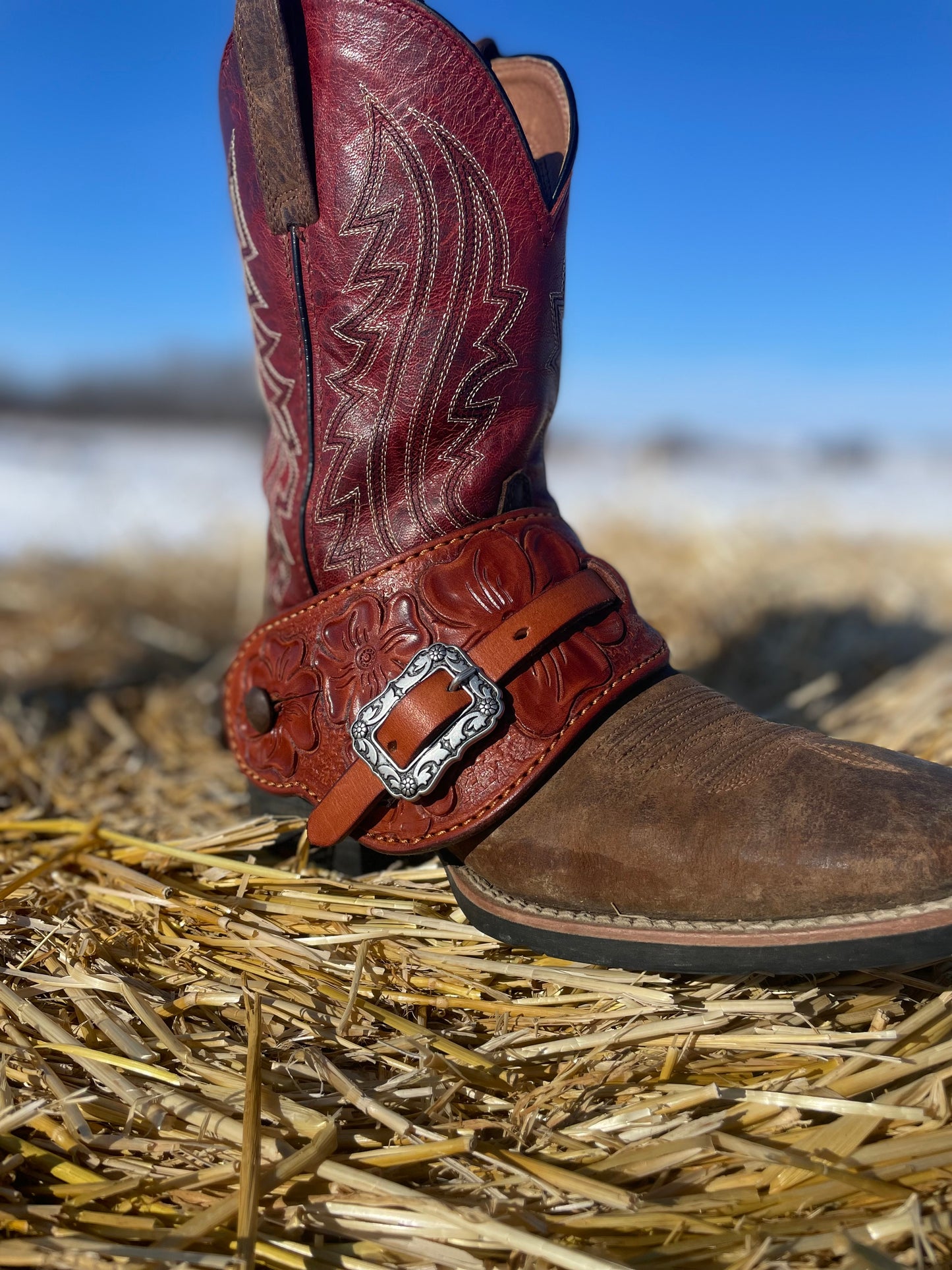 Carved Spur Straps