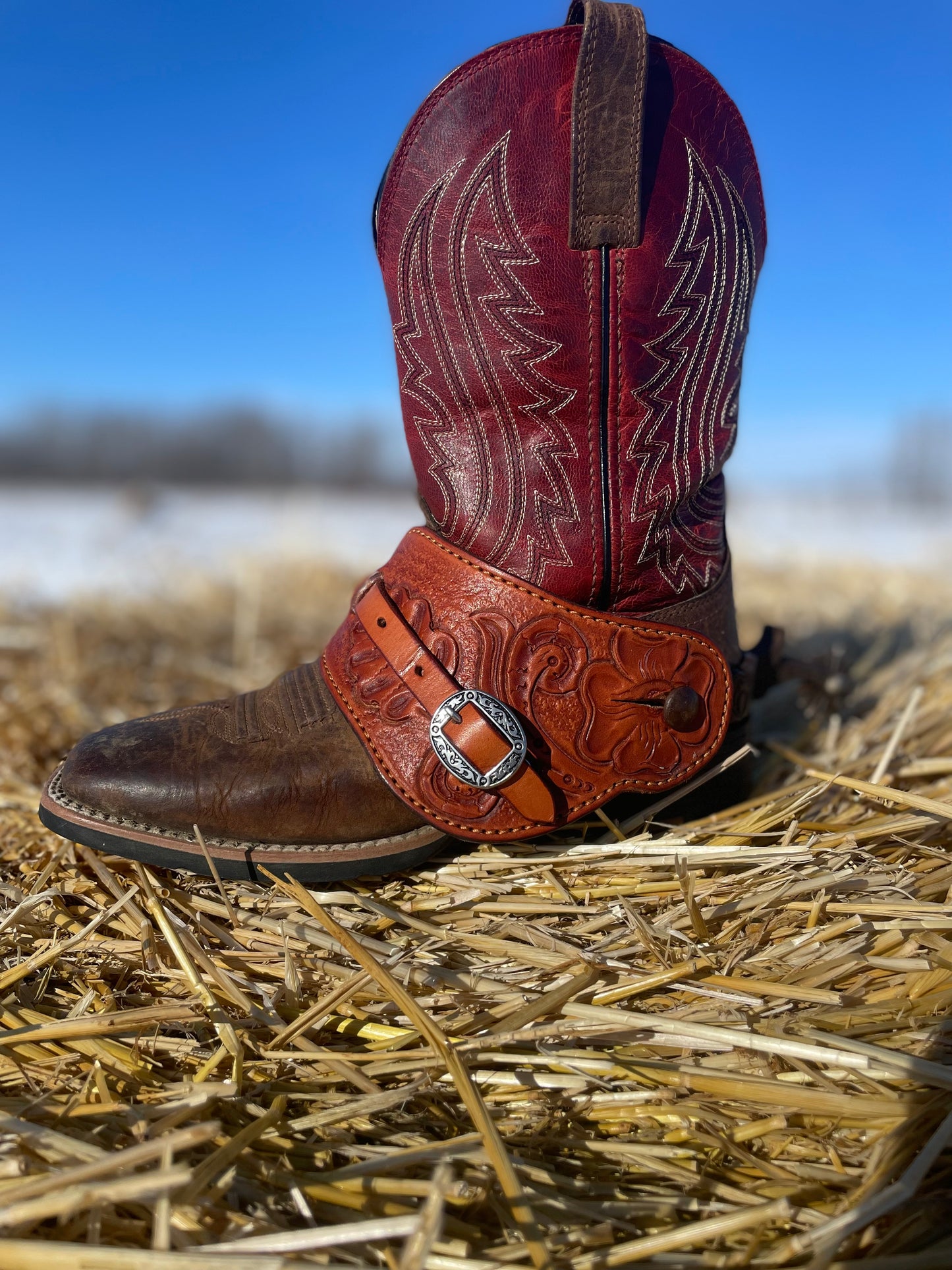 Carved Spur Straps