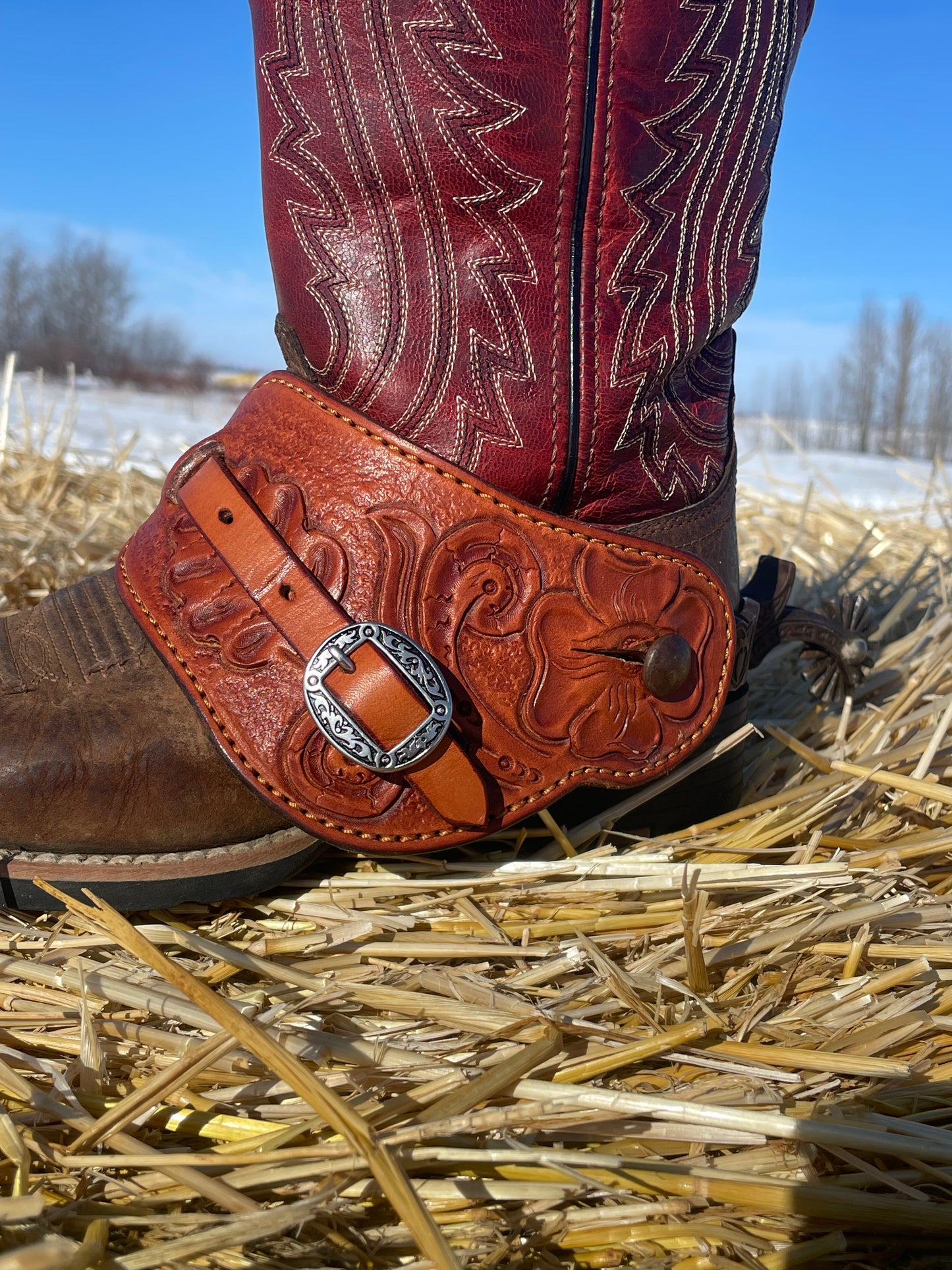 Carved Spur Straps