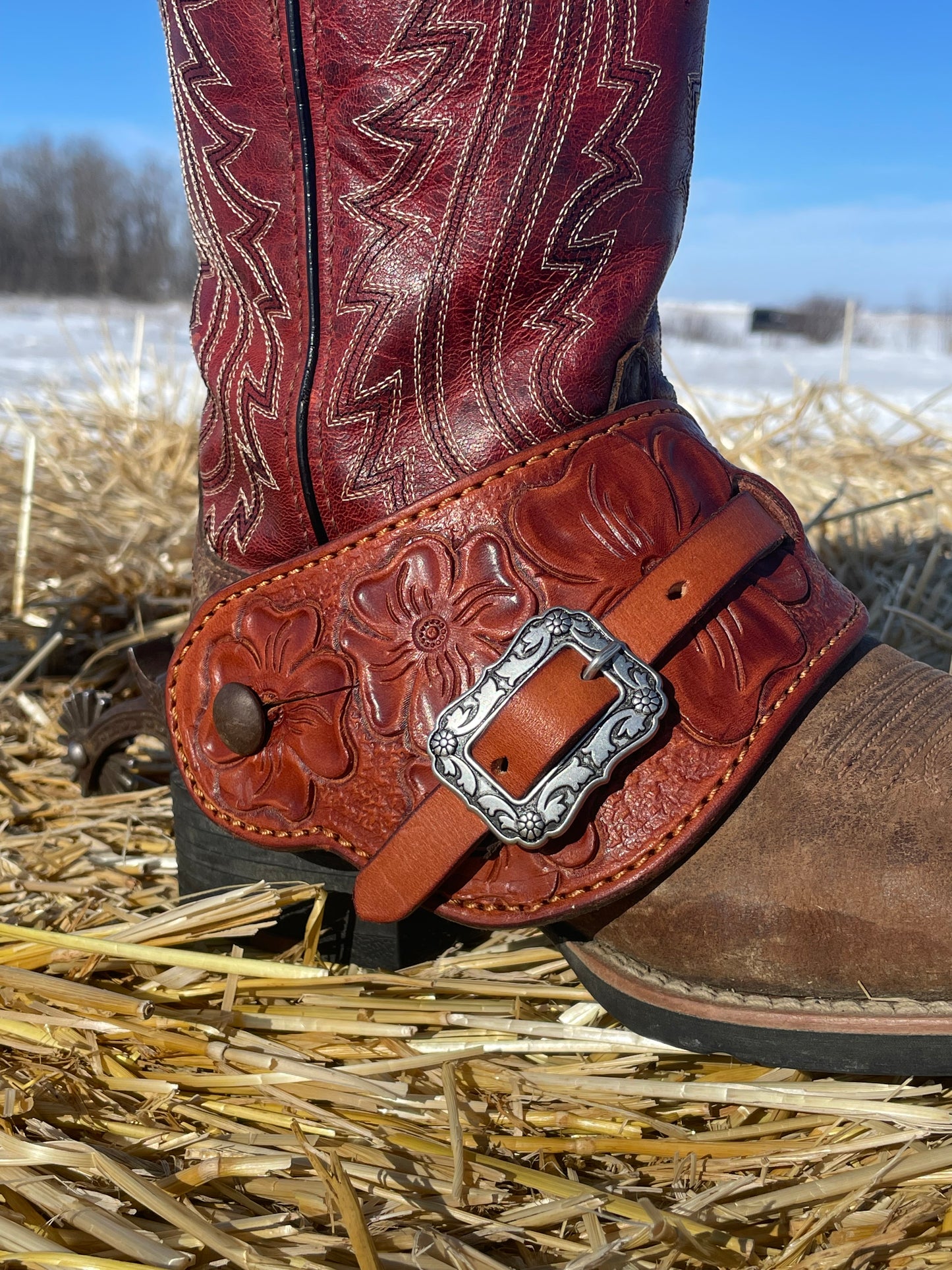 Carved Spur Straps