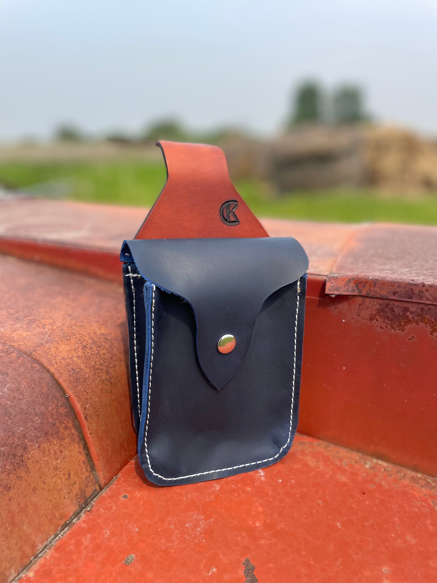 Back Cinch Case