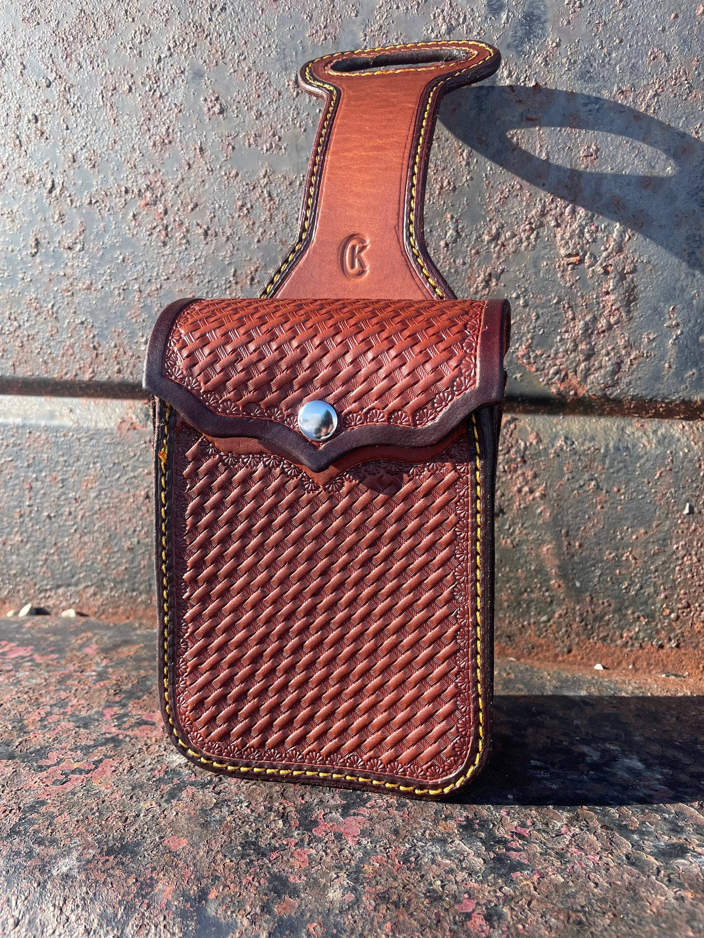 Back Cinch Case